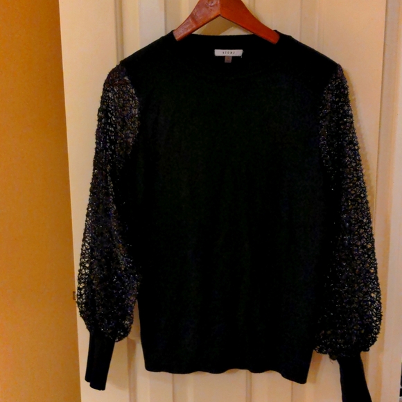 Black lace detail sleeve sweater. - Picture 1 of 4
